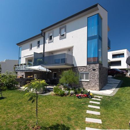 Apartment Odore Di Mare With Beautiful Garden كرك المظهر الخارجي الصورة