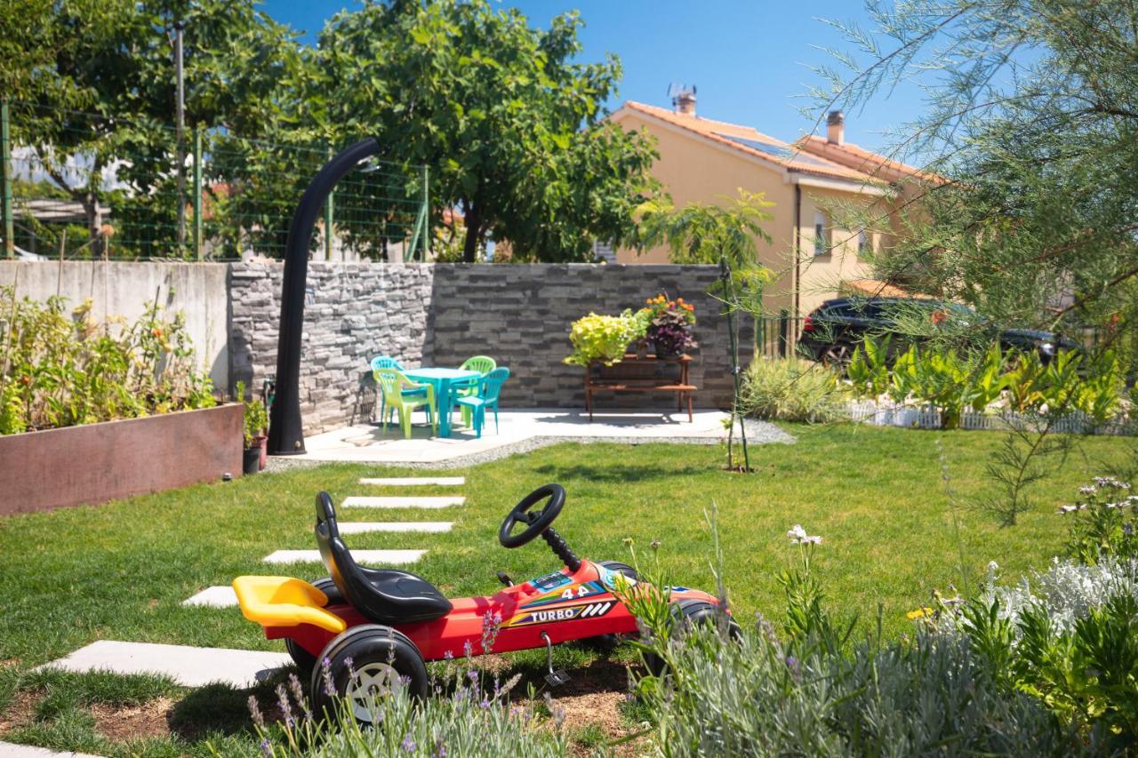 Apartment Odore Di Mare With Beautiful Garden كرك المظهر الخارجي الصورة